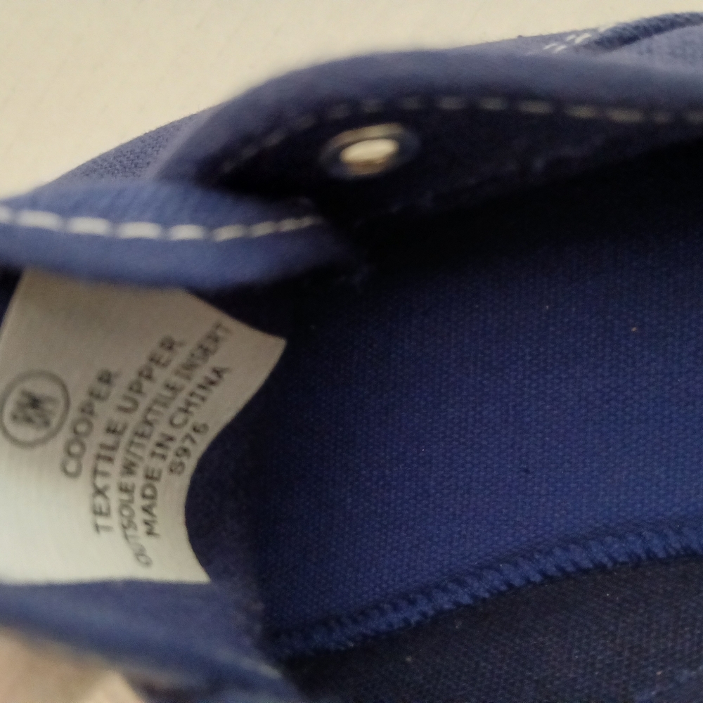 Classic Navy Canvas Sneakers Coral Bay Womens Classic  Sneaker Lace Up 8M - Picture 12 of 13